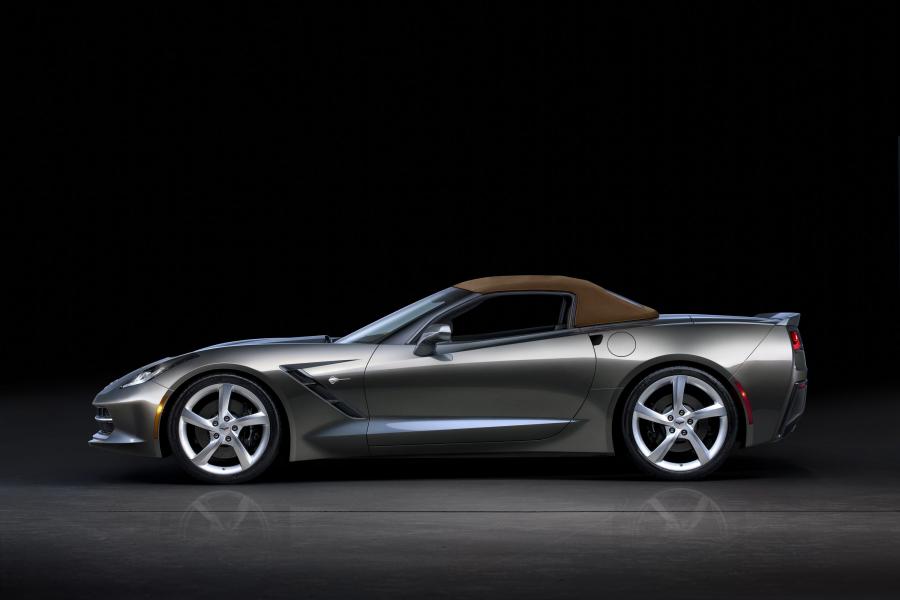  Chevrolet Corvette Stingray Convertible 2013 года  (фото 17 из 48)